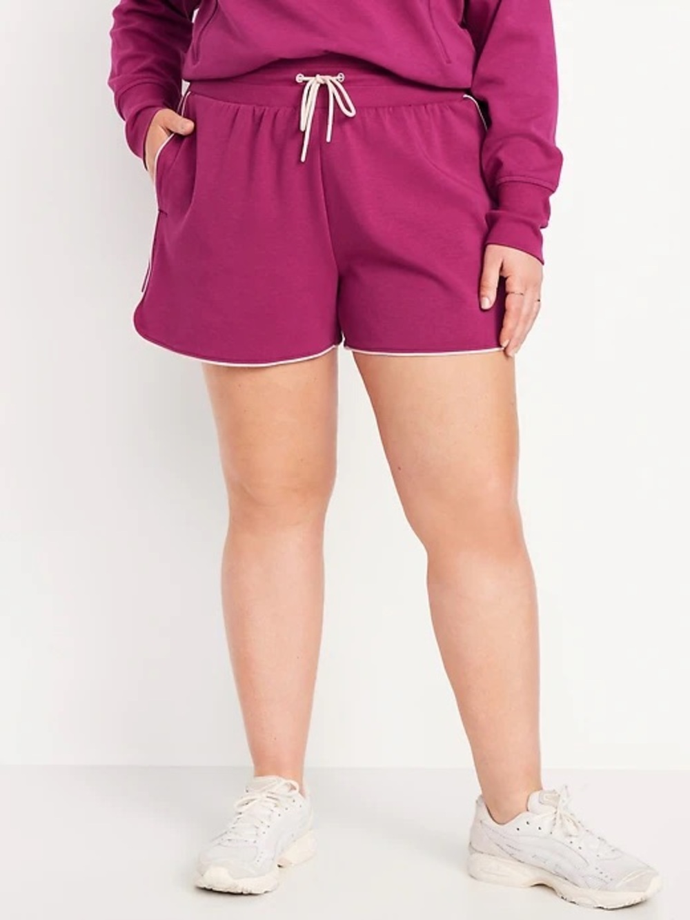 Old Navy Extra High-Waisted Dynamic Fleece Sweat Shorts